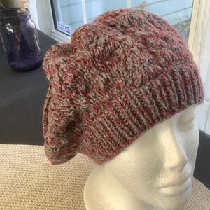 Cozy Knit Slouch Beanie - Red and Gray